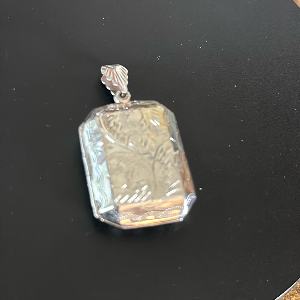 925 Silver Locket 75$